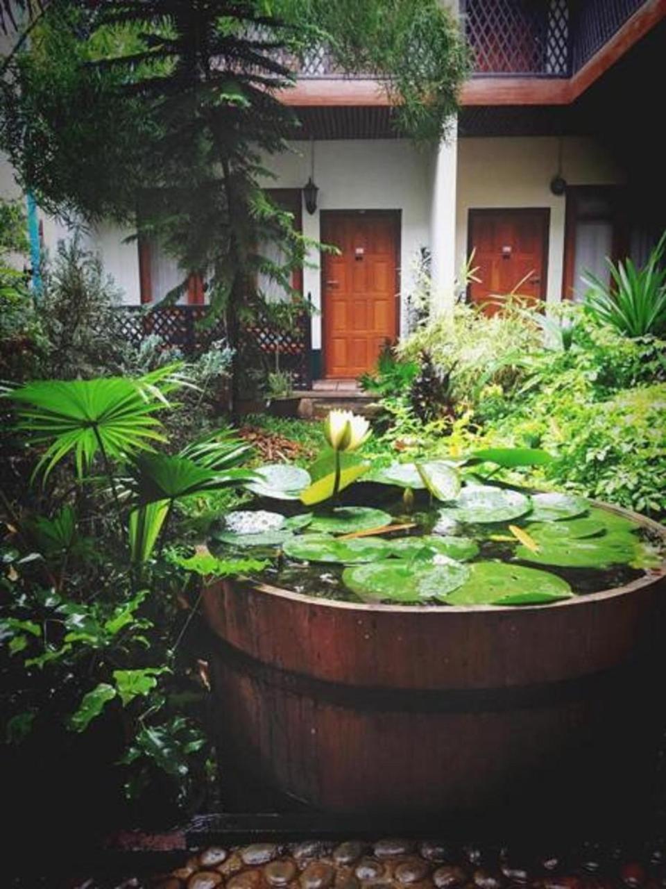 ניאונגשווה Three Seasons Inn & Spa מראה חיצוני תמונה