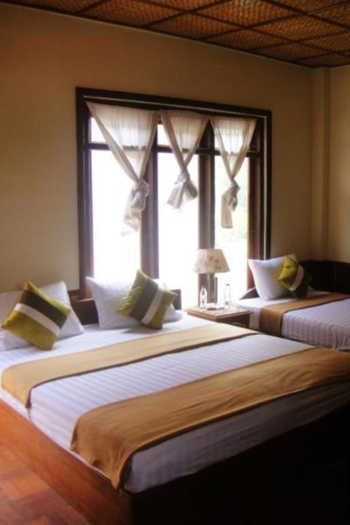 ניאונגשווה Three Seasons Inn & Spa מראה חיצוני תמונה