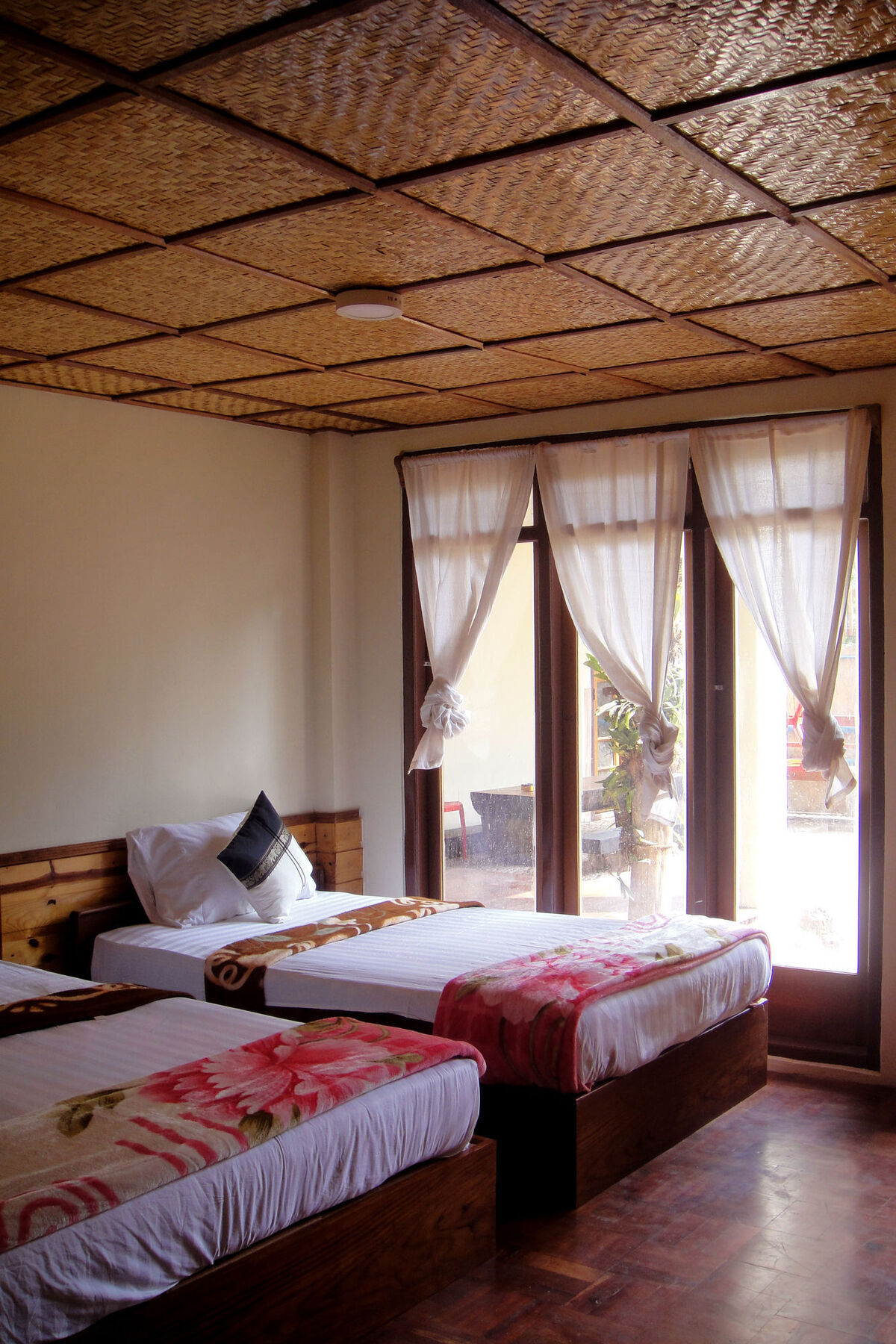 ניאונגשווה Three Seasons Inn & Spa מראה חיצוני תמונה